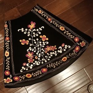 Velvet embroidered skirt